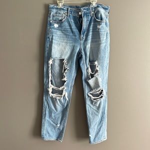 American Eagle Mom Jean